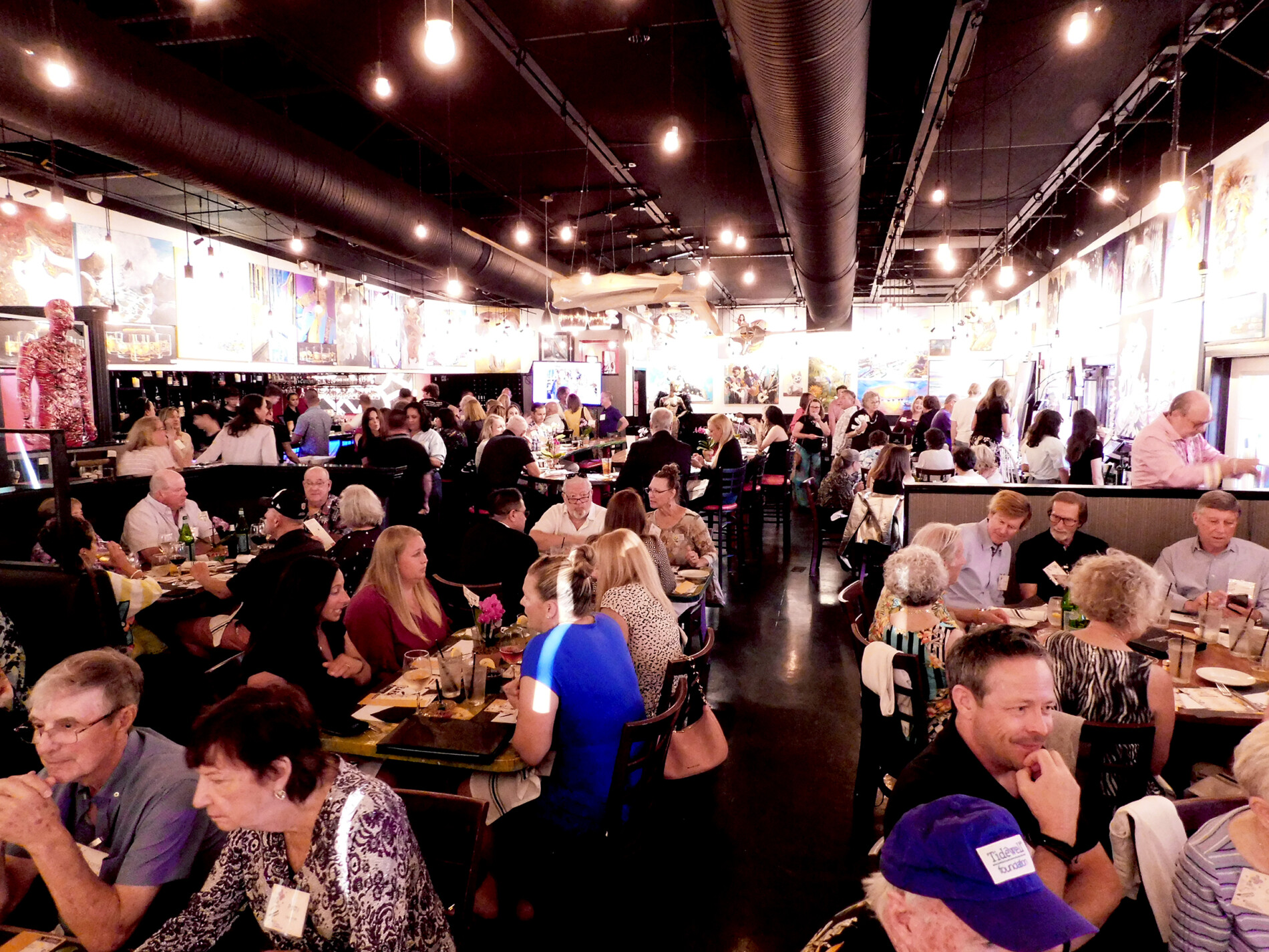 Photo of filled room at Cafe Barbosso